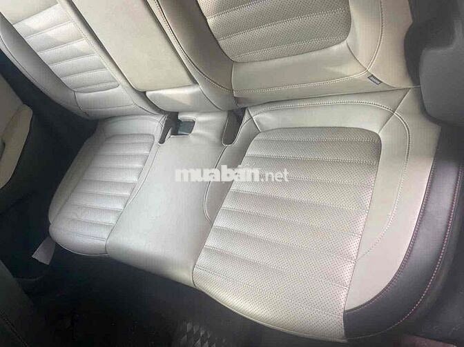 Kia Seltos 2022 Premium 1.4 AT - 7000 km