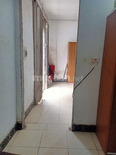 Bán nhà cấp 4 52m chính chủ trong ngõ Âu cơ khu Vườn Đào Nhật Tân