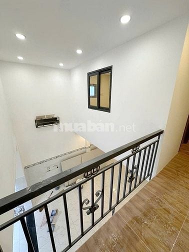 Nhà mới góc mặt tiền đường Bông Sao P5Q8. Giá: 4.38 tỷ