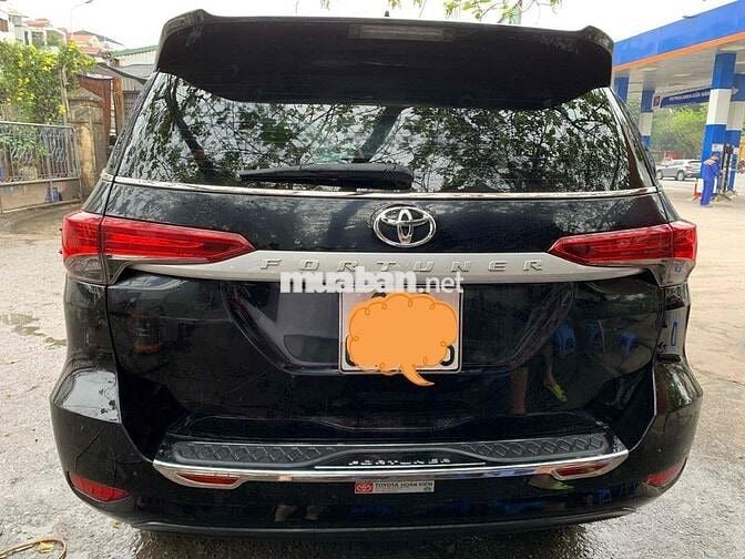 Toyota Fortuner 2020 máy dầu số sàn