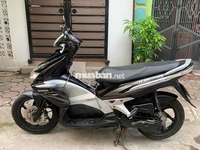 Mình lên đời bán AIRBLADE 2011 Fi nguyên bản đi êm