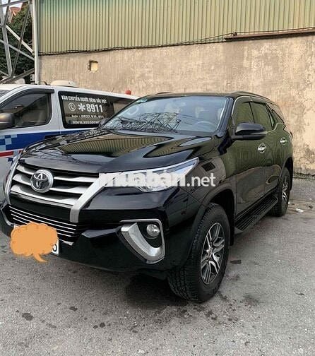 Toyota Fortuner 2020 máy dầu số sàn