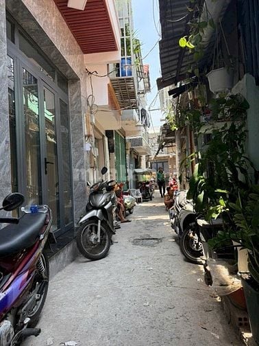 Bán nhà sổ hồng riêng.hẻm 271 lê văn lương Q7.Dt 3x9 1lầu 