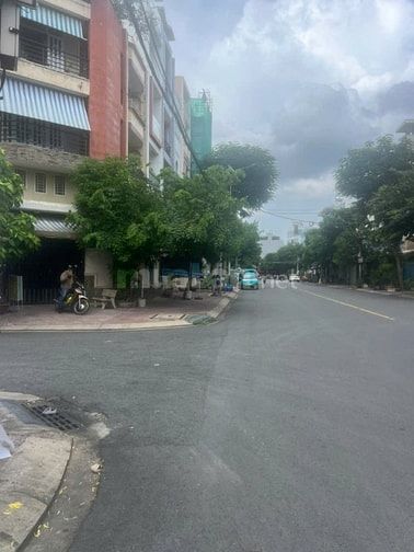 SIÊU PHẨM CĂN GÓC 2 MẶT TIỀN CHỢ LỚN P.11 QUẬN 6