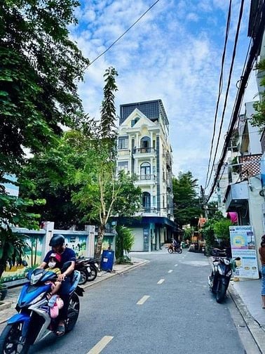 Bán nhà CHDV 17 phòng đẹp (5,5x16) 143/2 PHẠM HUY THÔNG p6 Gò Vấp 
