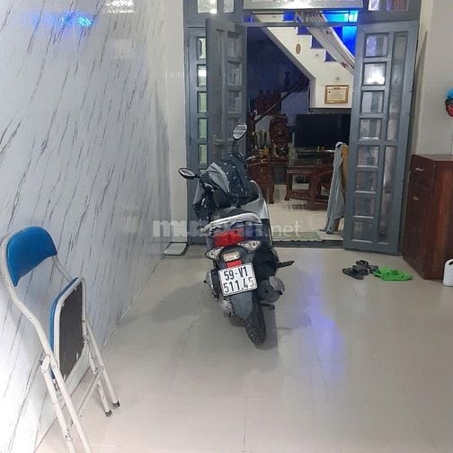 Nhà Đường Số 8, 30m2, Có Máy Lạnh, chỉ có 3.5Tr