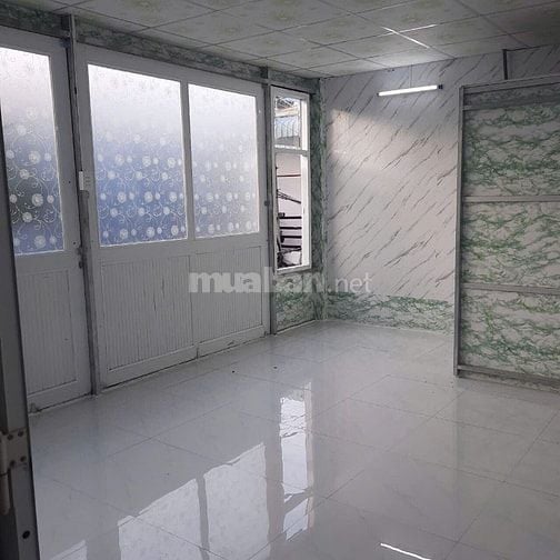 Nhà Đường Số 8, 30m2, Có Máy Lạnh, chỉ có 3.5Tr