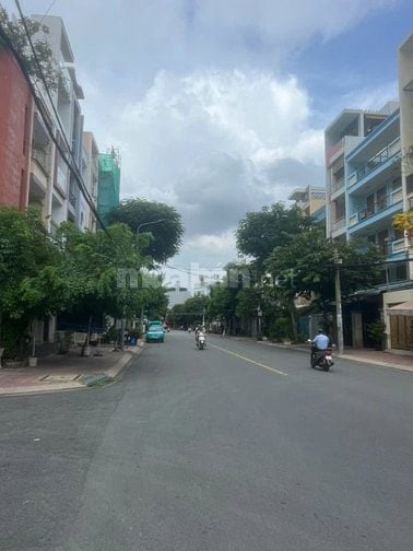SIÊU PHẨM CĂN GÓC 2 MẶT TIỀN CHỢ LỚN P.11 QUẬN 6