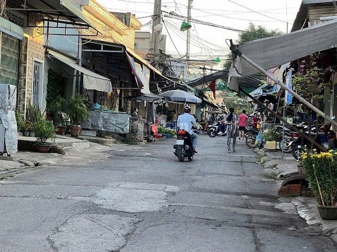Bán nhà cũ giá ngộp – góc 2 mặt tiền, kp6 tân biên, biên hoà
