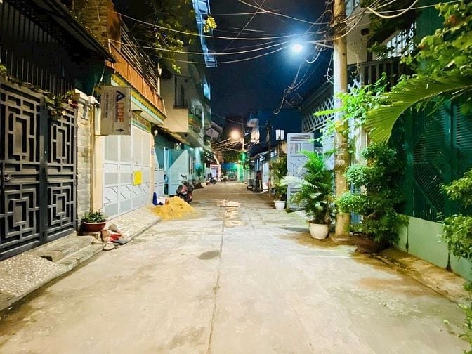 Nhà tuyệt đẹp 4 Lầu CAO CẤP hẻm xe hơi Lê Văn Thọ, P9, Q.Gò Vấp, vào ở