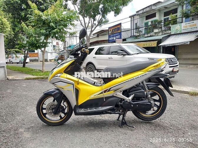 Xe AB mới tin BSTP.xe đẹp máy êm võ trước sau mới
