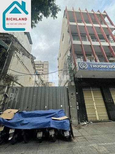 Cho thuê đất trống Số 16 - 18 Pasteur, Q1: Diện tích:8m x31m  NH 13m