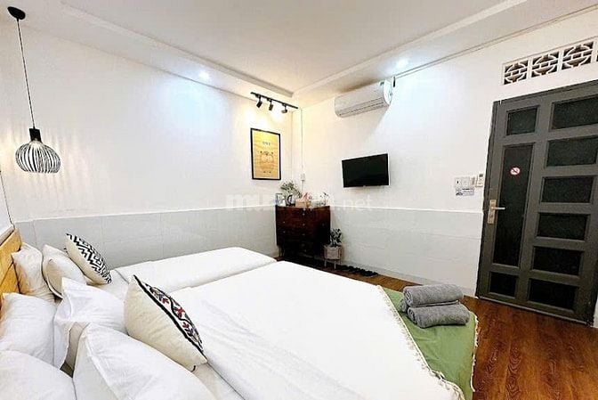 Bán khách sạn 10 phòng khu phố Tây Bùi Viện, P.Phạm Ngũ Lão, Quận 1