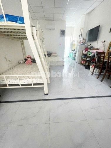 Nhà 4 tầng Khu VIP Dương Bá Trạc P1 Q8 
