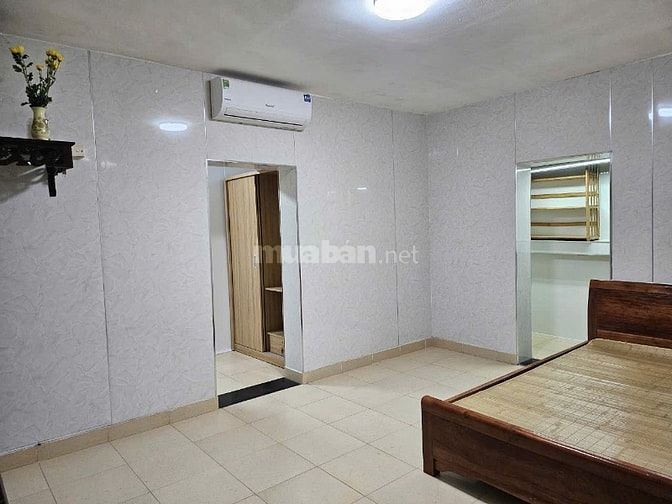 Cho thuê nhà tập thể phố Vũ Thạnh quận Đống Đa Hà Nội 