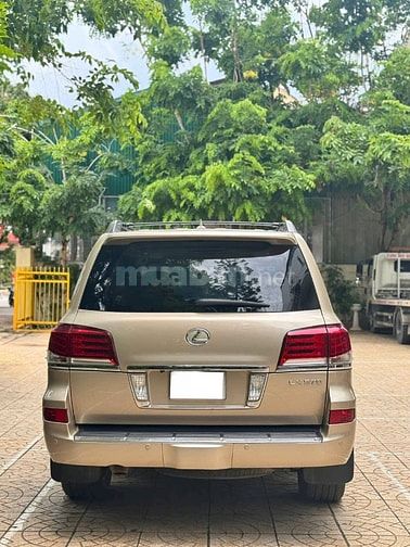 Lexus LX570 nhập Mỹ, sản xuất 2015, lăn bánh 7 vạn qúa mới