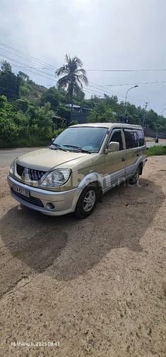 bán xe mitsubishi jolie 2005 màu vàng cát 2.0 bánh treo