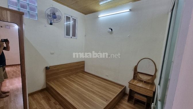 Nhà riêng hộ gia đình ngõ 79 Cầu Giấy, full đồ, 1N1K1B 45m2