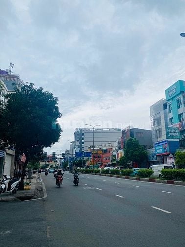 Siêu phẩm MT nhà ga T3 sân bay Đường Hoàng Hoa Thám, 5.4x22m, 30.5 tỷ
