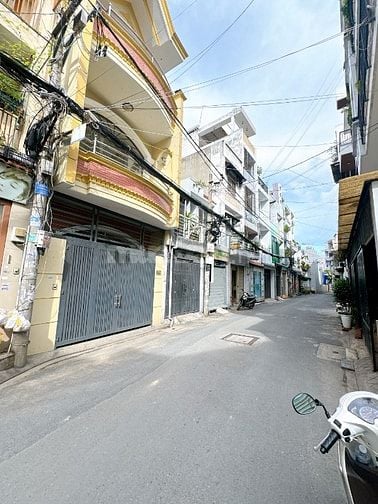 Chỉ 1 căn duy nhất! Nhà đẹp 3 tầng – trung tâm Tân Bình – giá quá tốt!