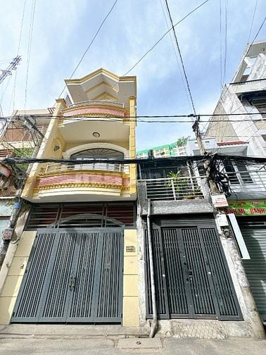 Chỉ 1 căn duy nhất! Nhà đẹp 3 tầng – trung tâm Tân Bình – giá quá tốt!