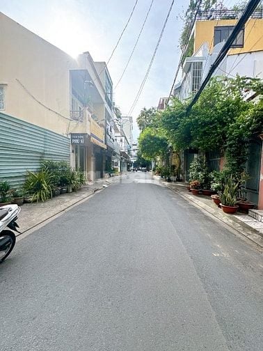 Chỉ 1 căn duy nhất! Nhà đẹp 3 tầng – trung tâm Tân Bình – giá quá tốt!