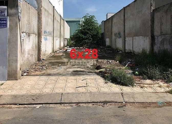 Kẹt tiền nuôi con vào đại học chú tư bán lô đất DT 168m2 chỉ 550tr 
