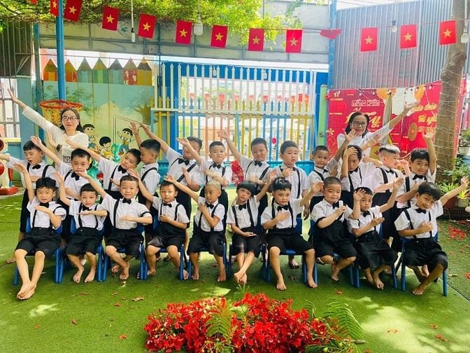 Trường MN Hoa Nhi Lam Bình Tân cần tuyển GV, Bảo Mẫu