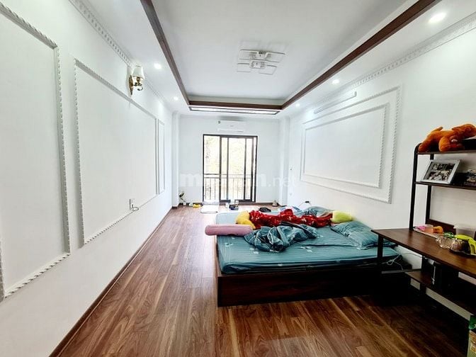 Bán nhà mới đẹp, Khâm Thiên Dt 38m, 5 tầng, giá 7.8 tỷ