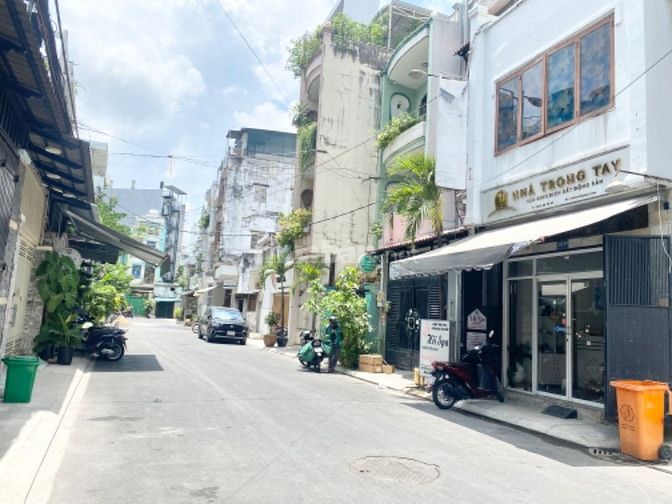 HXH CỘNG HOÀ 100M2 - NGANG 5 - TIỆN XÂY CHDV