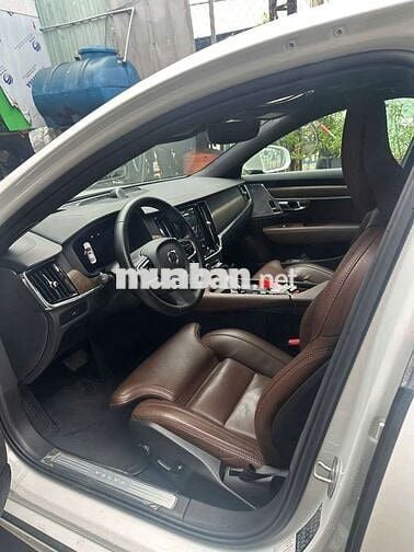 2022 LWB Ultimate B6 AWD - 58000 km
