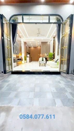 Nhà SHR 4x16, tổng 650 tr không phát sinh. Cách V. Xoay An Lạc 1km