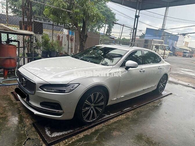2022 LWB Ultimate B6 AWD - 58000 km