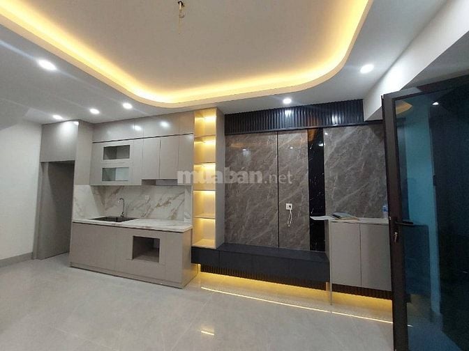 Nhà phố Trần Duy Hưng, 6 tầng 4 ngủ, DT 33m2 - Giá nhỉnh 8 tỷ