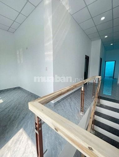 Ngộp ngân hàng bán gấp căn nhà hoàn công đầy đủ chợ Bà Điểm 1 tỷ 050