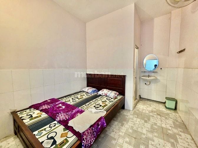 DĨ AN NHÀ 2 TẦNG MẶT TIỀN KINH DOANH DT 110 M2 GIÁ 4,65 TỶ TL
