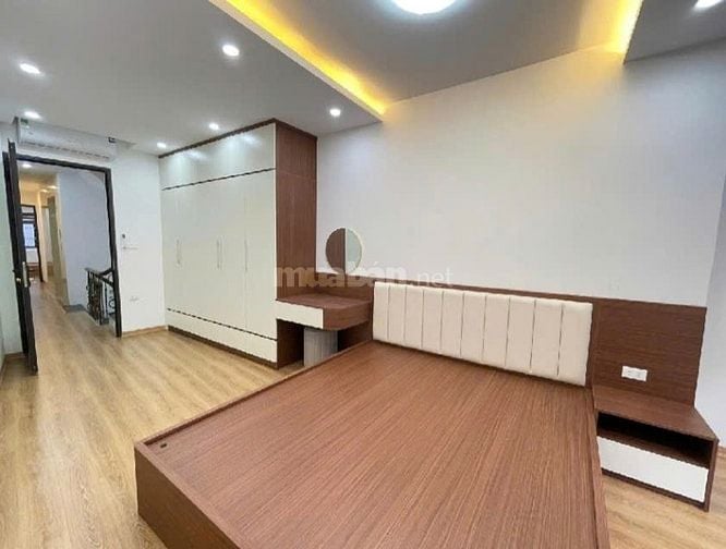 Bán nhà đẹp phố Nguyễn An Ninh, DT 62 m2, ô tô đỗ cửa, thang máy 