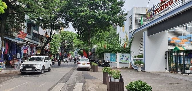Bán nhà đẹp phố Nguyễn An Ninh, DT 62 m2, ô tô đỗ cửa, thang máy 