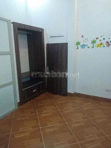 Cho thuê nhà hẻm 2m (XM)Tôn Đản, P.15, Q.4 giá 7tr