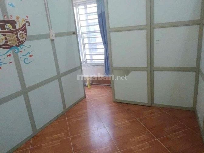 Cho thuê nhà hẻm 2m (XM)Tôn Đản, P.15, Q.4 giá 7tr