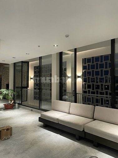 TOÀ CHDV CAO CẤP - 270M2 - DT 1.3 TỶ NĂM - FULL NỘI THẤT - HỒ BƠI