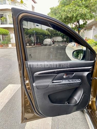 Xe 7 chổ số tự động Suzuki XL7 đăng ký 2022 nhập khẩu, gia đình 1 chủ 