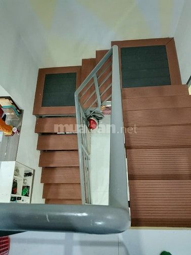 Hẻm xe hơi đường 3 tháng 2 (4 tầng; 8mx12,5m). Giá 17,5 tỷ