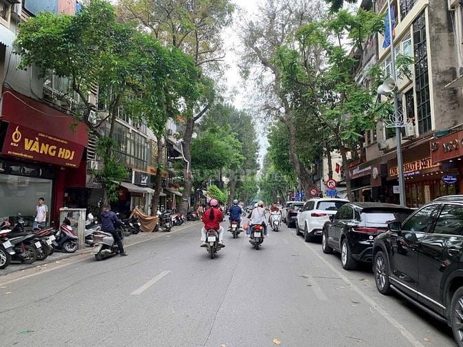 Chính chủ gửi bán nhà MP Nguyễn Hữu Huân, Q Hoàn Kiếm. Dt 86 m x 2 tần