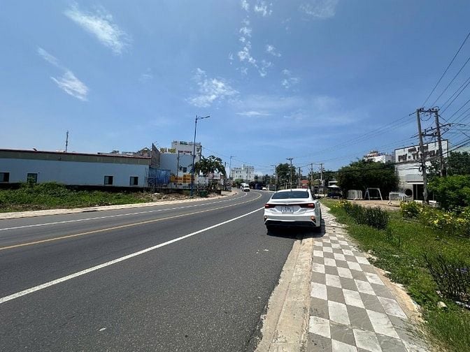Siêu Lô 2 Mặt Tiền 8794m2 Lý Thái Tổ Sát Biển 100m, Giá Cực Tốt