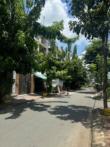 Chỉ 10,9 tỷ có căn nhà vừa ở vừa làm văn phòng kinh doanh