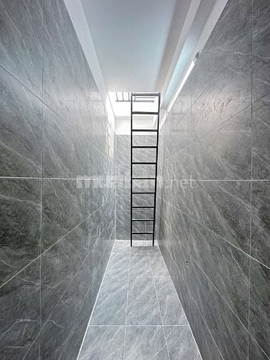 NHÀ BÌNH TÂN (5M x 10,3M) NGAY CUỐI LÊ TRỌNG TẤN, NGÃ TƯ GÒ MÂY.