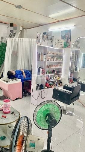 Cần sang tiệm tóc nữ hẻm Nguyễn Văn Lượng, P.7, Gò Vấp, 4x10m có gác