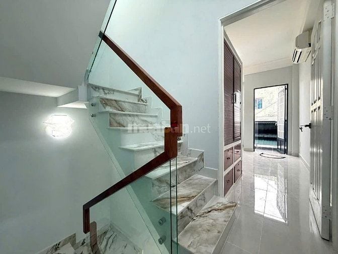 Nhà đẹp Hẻm xe hơi đường Hồng Bàng, Quận 11, nở hậu, Giá chỉ 5.95 tỷ