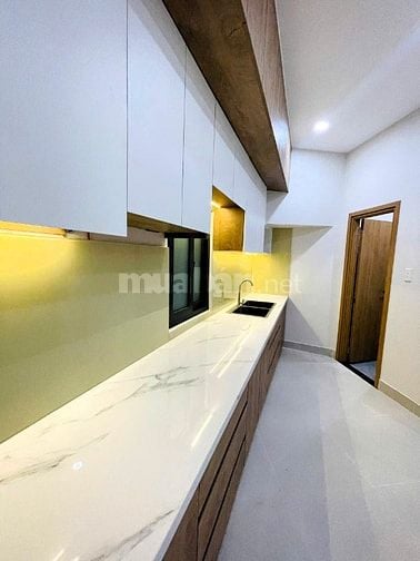 Bán nhà 1 trệt 1 lầu Linh Xuân, ô tô tới nơi, 56m2, giá chỉ hơn 4 tỷ